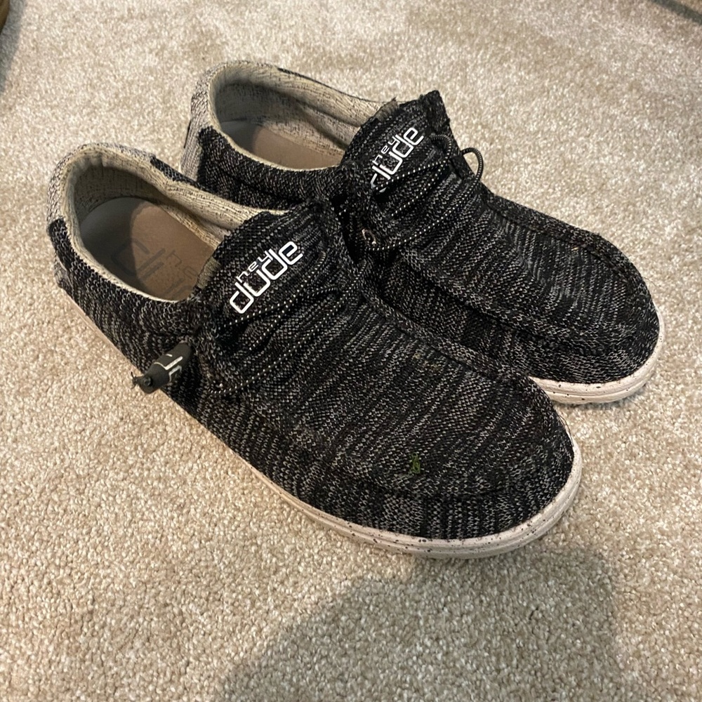 Used black hey dudes